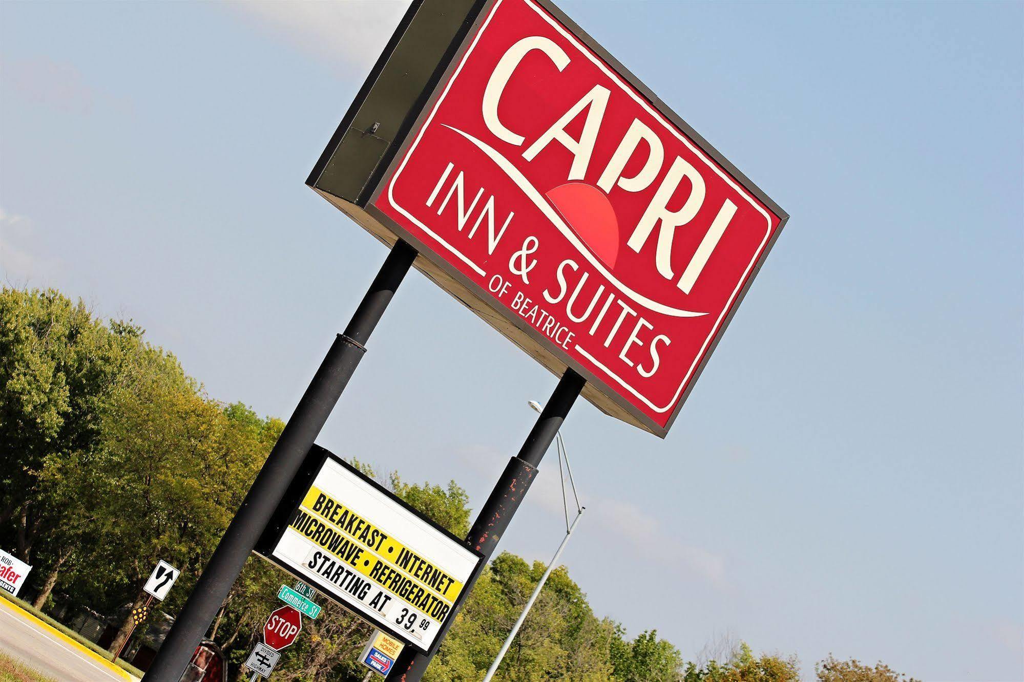 Capri Inn & Suites - Beatrice Buitenkant foto